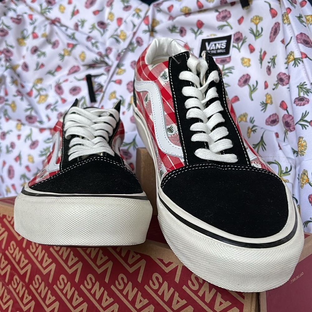 Vans Men’s Old Skool 36 D
Anaheim Factory 0g Plaid
VN0A4BW3RED
Sneakers - Picture 7 of 16